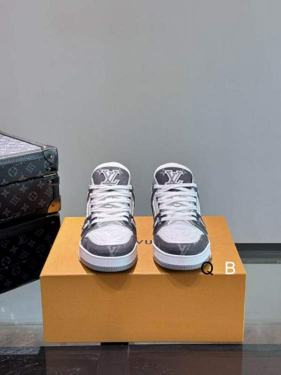 Picture of Louis Vuitton Shoes _SKULVsz35-45BS010512816